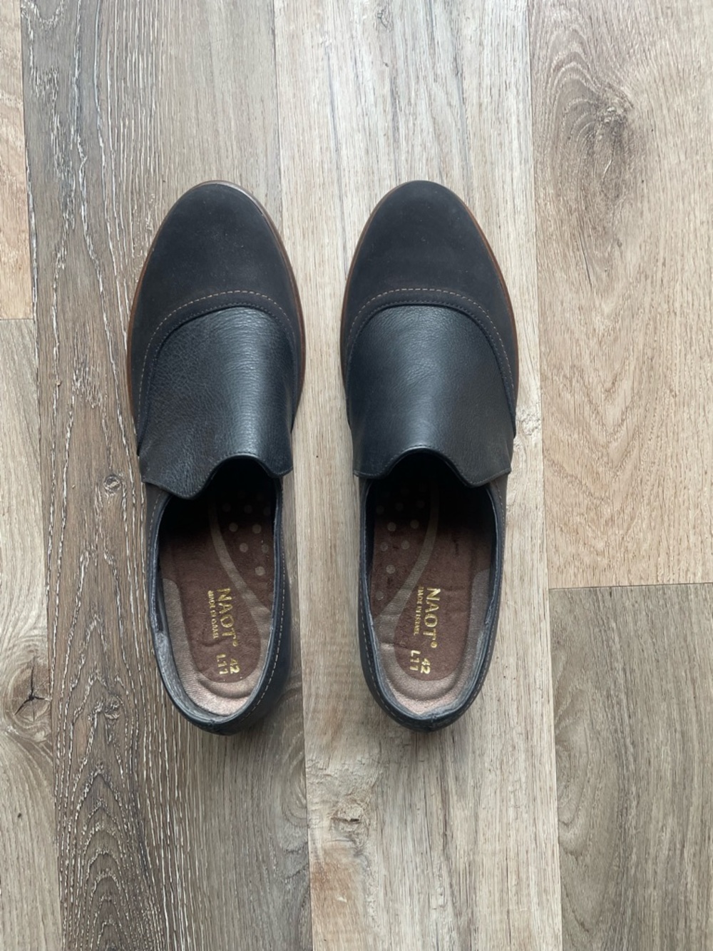 Naot Women’sSlip-On Loafers in Dark Brown and Black